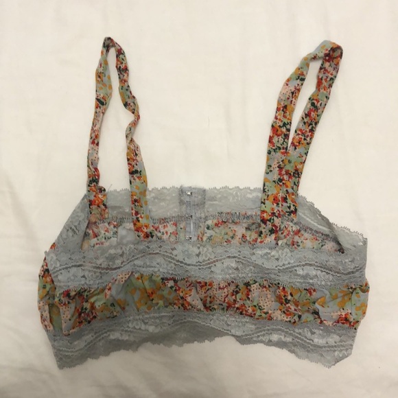Urban Outfitters bralette - Picture 2 of 4